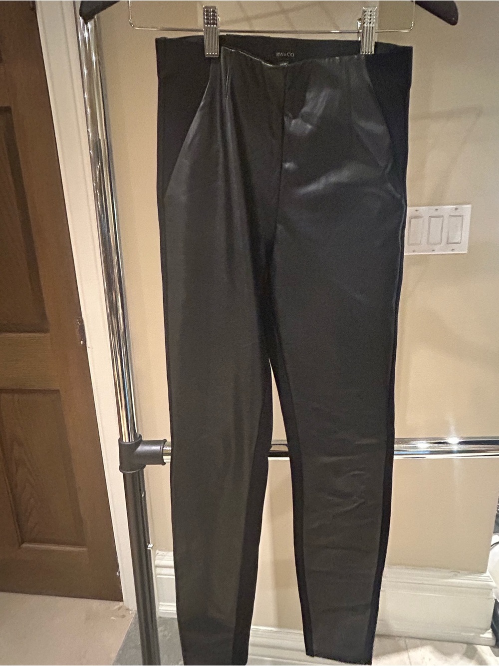 RW&CO. Black Shiny Faux-Leather Skirt